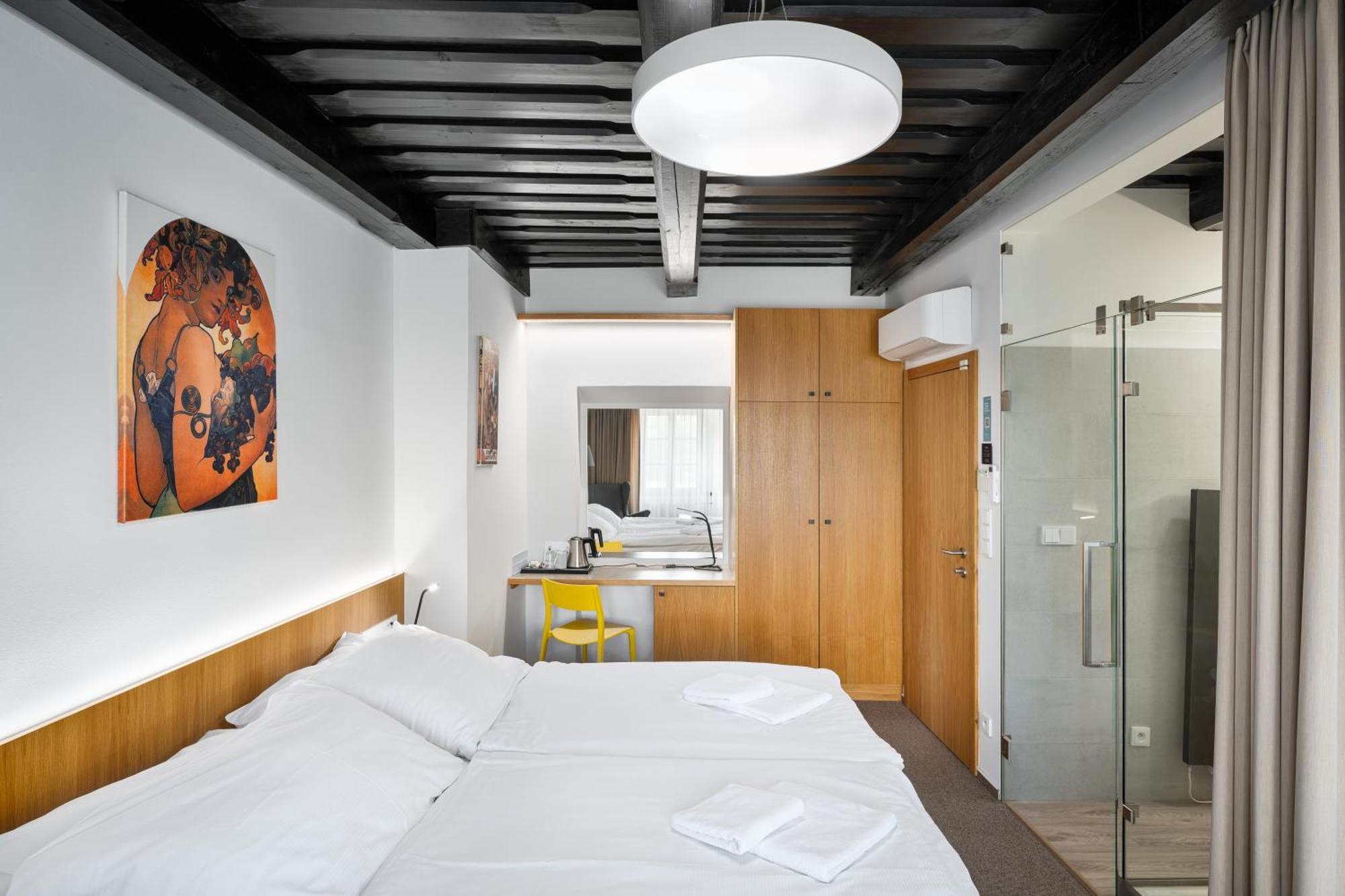 Fancy Apartments By Prague Castle — Photos 2
